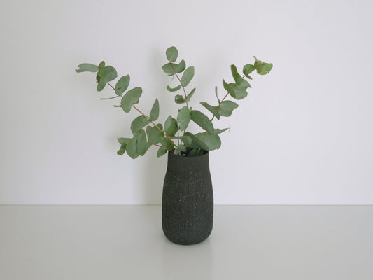 Shigaraki-ware Acorn Small Vase