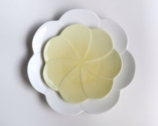 Oda Pottery Mino-ware Ume Plate