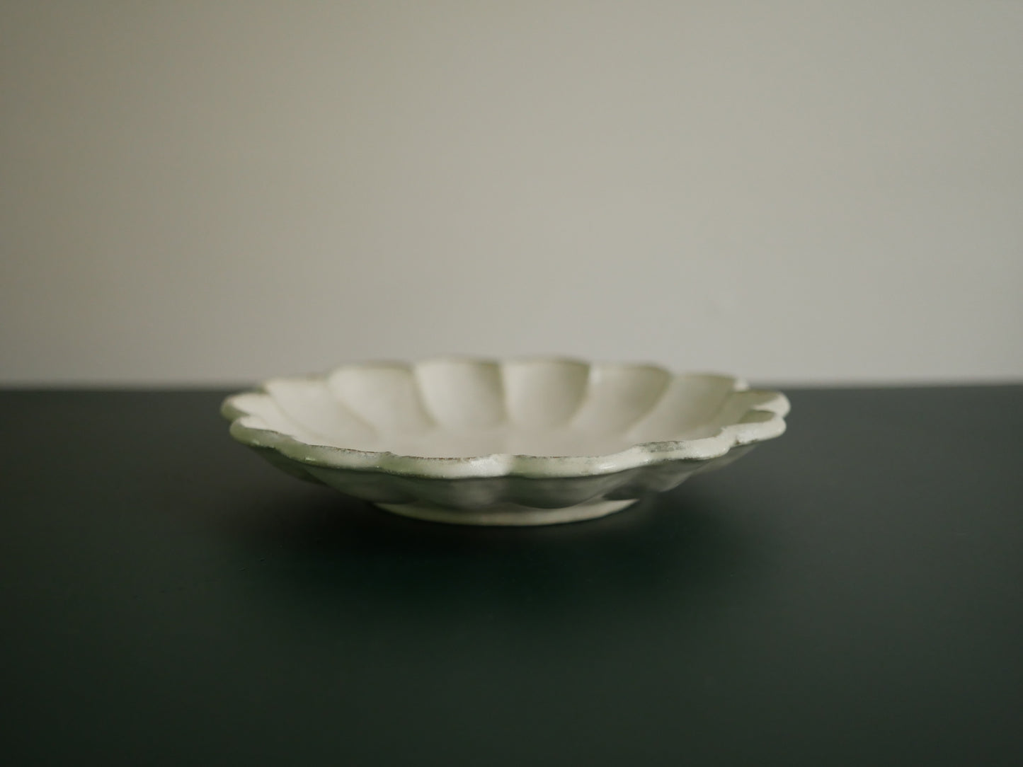 Kaneko Kohyo Rinka Flower Plate