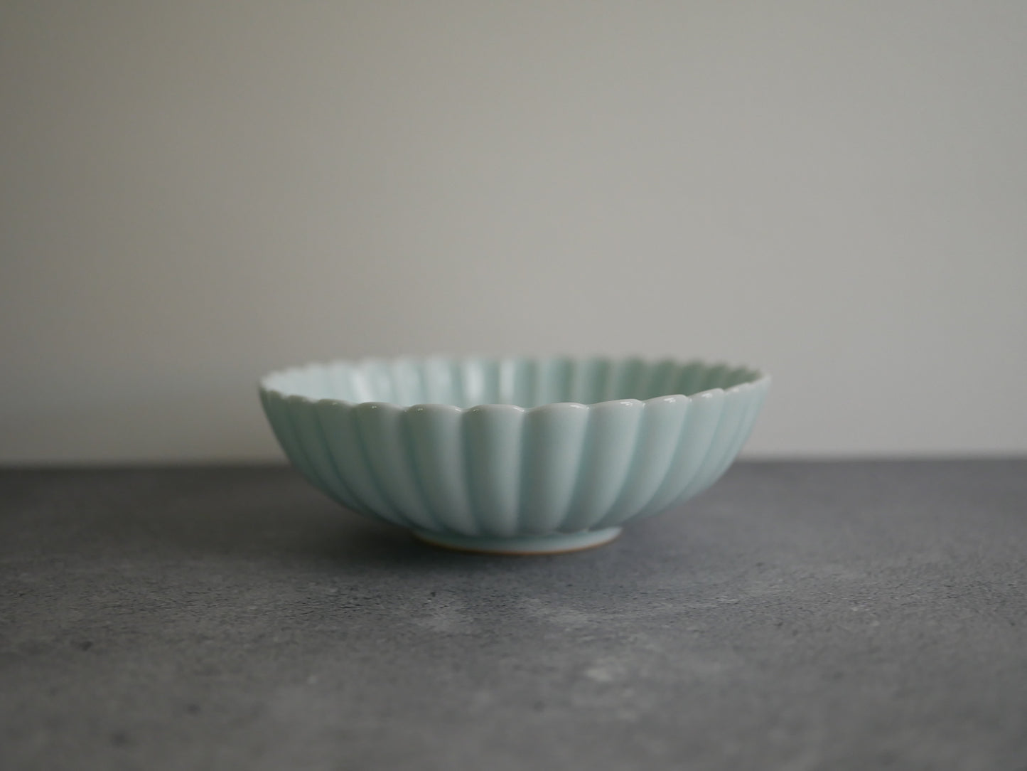 Hasami-ware Chrysanthemum Bowl