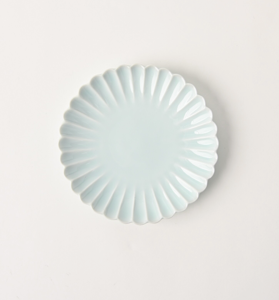 Hasami-ware Chrysanthemum Plate