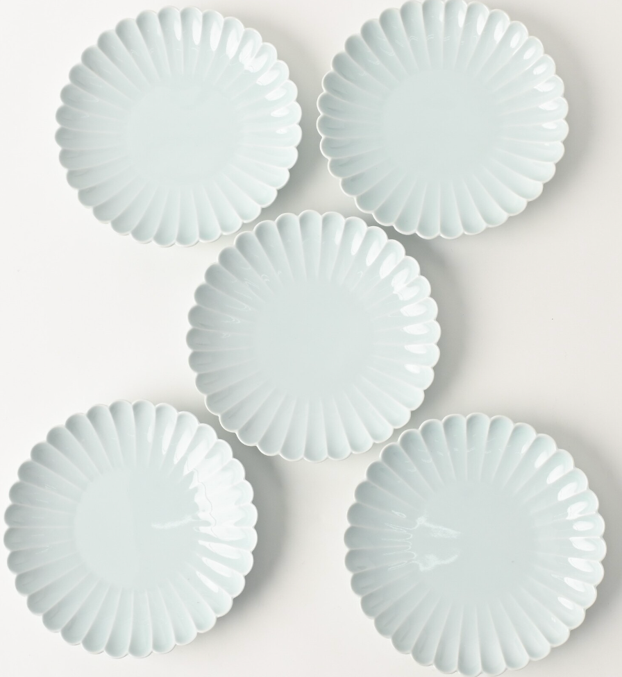 Hasami-ware Chrysanthemum Plate