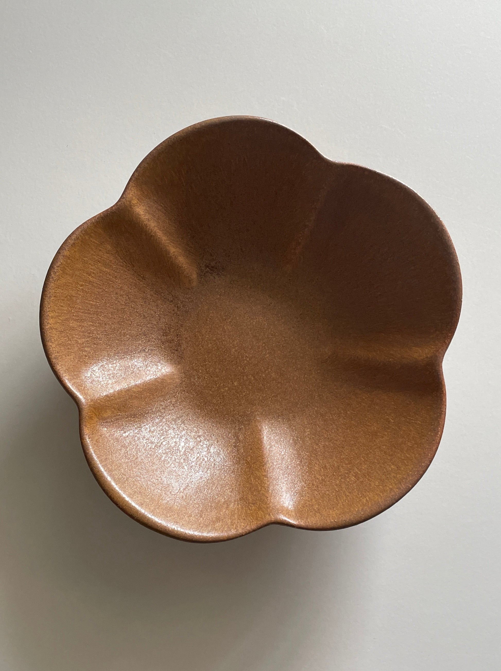 Yoshida Pottery Ume Bowl Brown